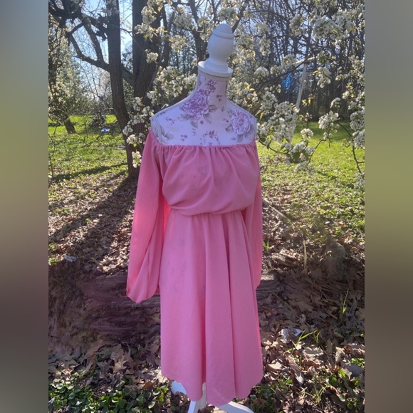 Off Shoulder Crepe Maternity twirl dress knee high empire waist puff shoulder - Picture 4 of 8